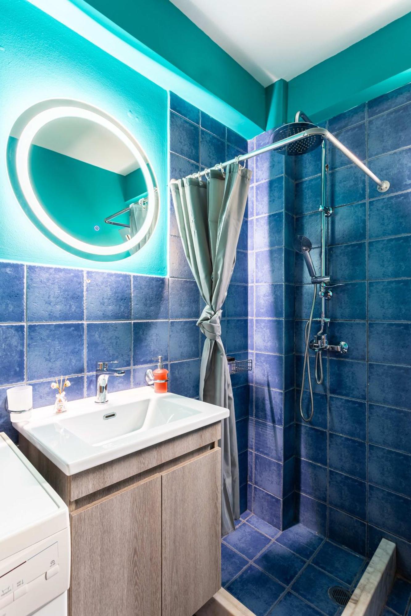 Downtown Central Suite With Private Parking 칼라마타 외부 사진